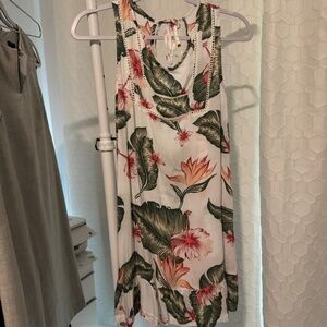 Roxy "All About The Sea" Tank White Floral Cover up Dress. Size Medium